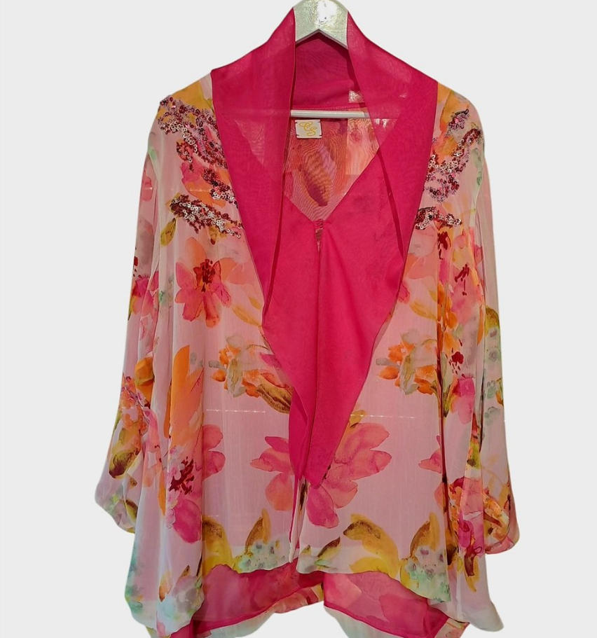Caftan Peacock with Golden Touch and Flowers.